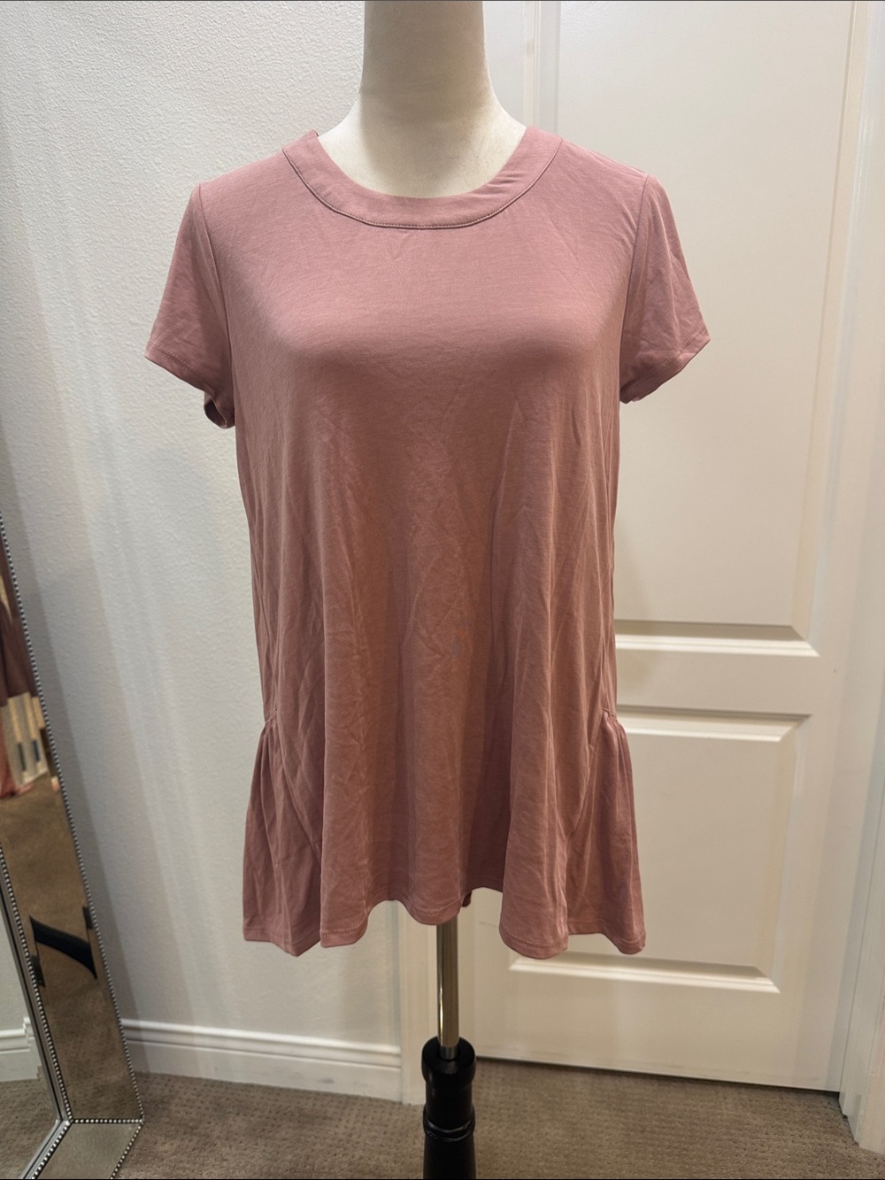Chelsea28 Short Sleeve Peplum Tee in Mauve Pink NWOT